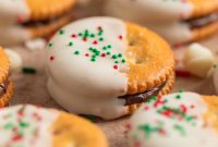 White Chocolate Dipped Nutella Ritz Cracker Bites