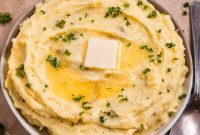 Creamy Instant Pot Garlic Parmesan Mashed Potatoes