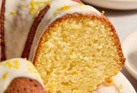 Effervescent Lemon Bundt Cake