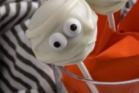 Spooktacular Cake Pops