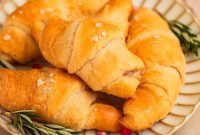 Golden Flaky Brie Bites