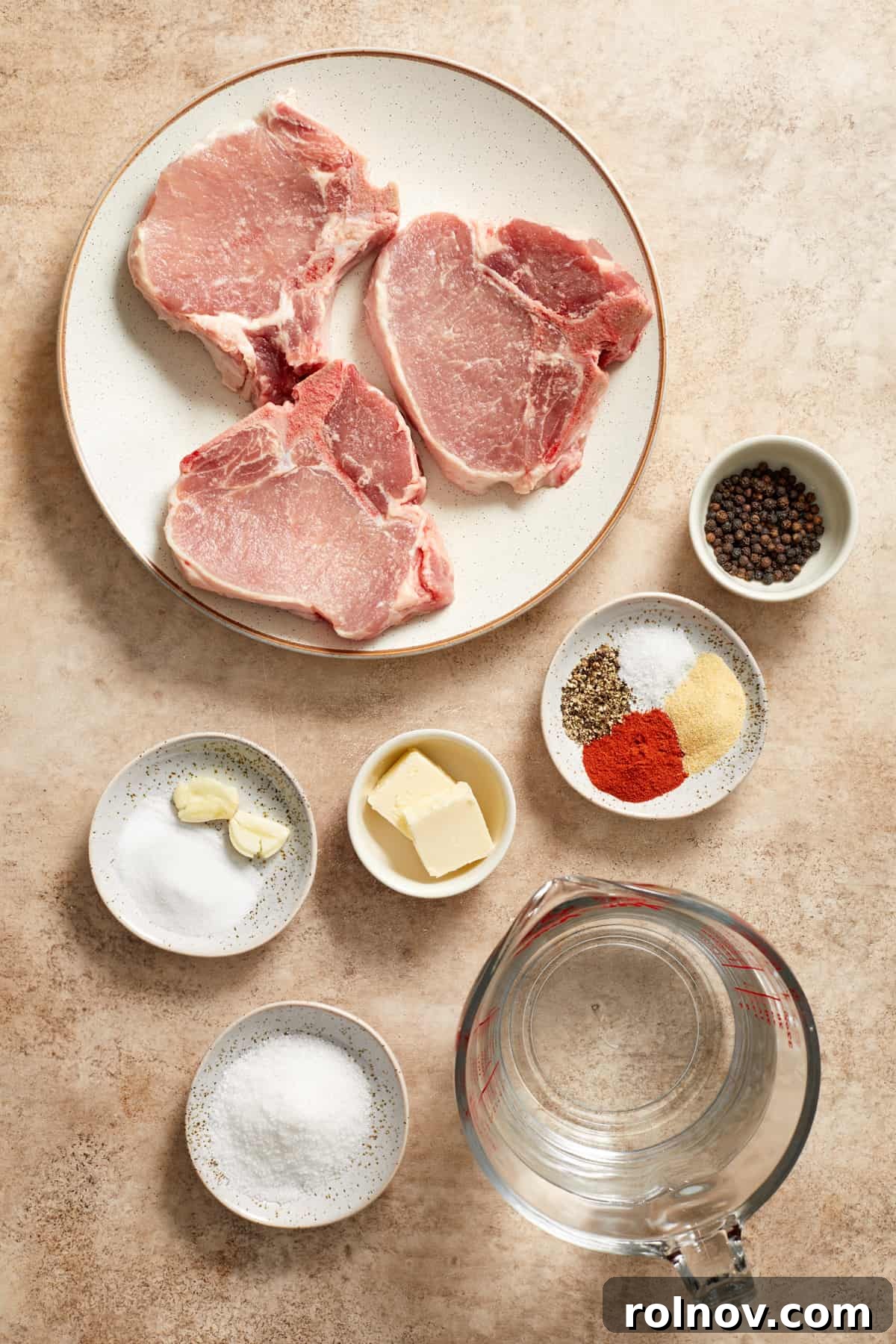 Velvety Mushroom Pork Chops 5 Pork chops, seasoning, water, butter and other ingredients to make cream of mushroom pork chops.