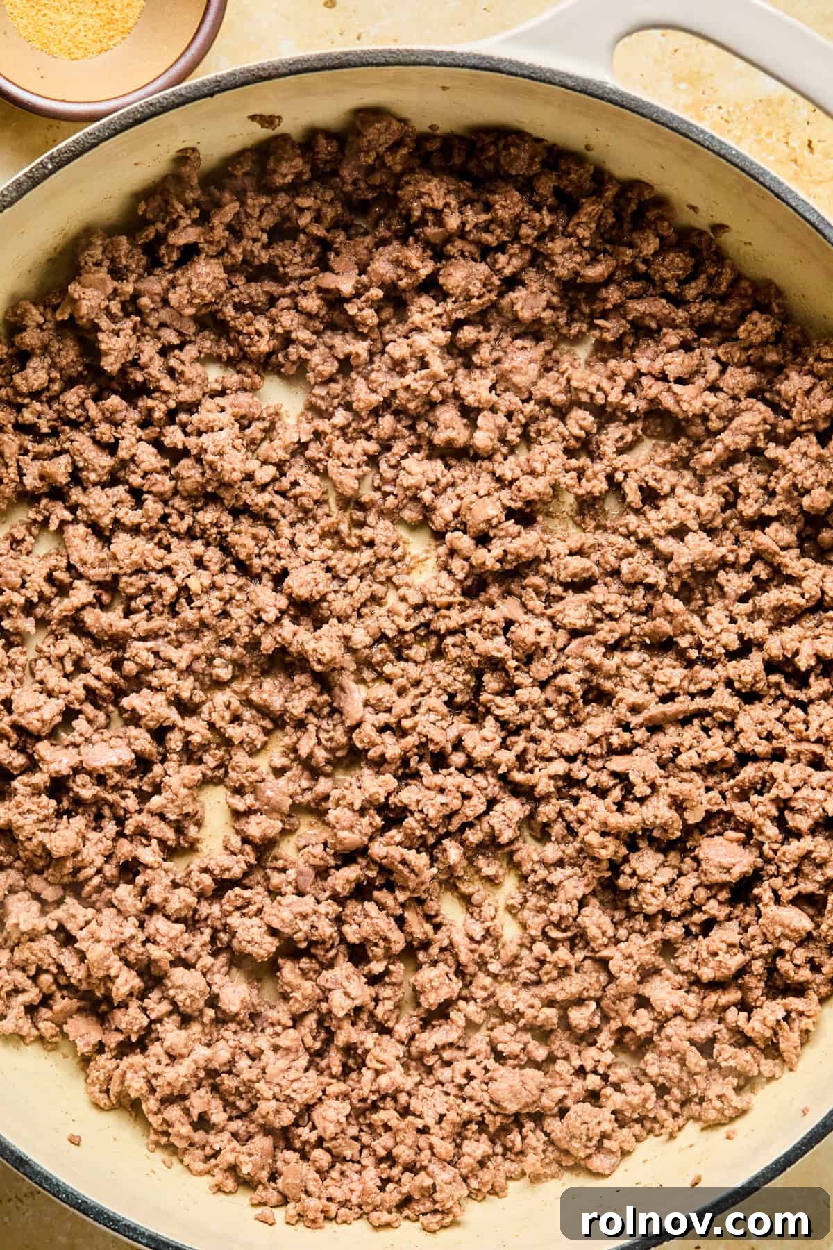 Philly Steak & Cheese Power Bowls 6 Browned ground beef in skillet.